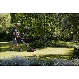 Механічна газонокосарка Fiskars StaySharp (1001658) - мініатюра 3