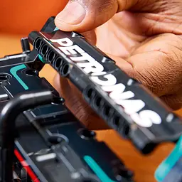 Конструктор LEGO Technic Mercedes-AMG F1 W14 E Performance 1642 деталі (42171) - мініатюра 7