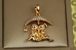Кулон Xuping Jewelry двоє під парасолькою 2 см золотистий