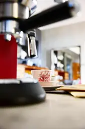 Кавоварка ріжкова Delonghi EC 685.R [55896] - мініатюра 6
