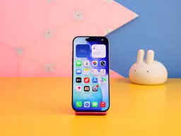 Смартфон Apple iPhone 16 Pro 256GB Desert Titanium (MYNK3) Б/В [154593] - мініатюра 2