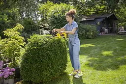 Karcher Кущоріз акумуляторний HGE 2-18 18В лезо 45см крок різу 18мм 2.34кг без АКБ та ЗП - мініатюра 6