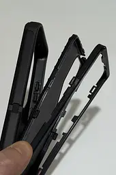 Оригінальний протиударний чохол для Samsung Galaxy S25 Ultra OtterBox Defender Black 77-97480 з кліпсою - мініатюра 6