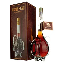 Уцінка. Бренді Proshyan Armenian Графін 5 років 40% 0.5 л в коробці