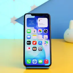 Смартфон Apple iPhone 11 Pro Max 64GB Gold (MWH12) Б/В [163327]