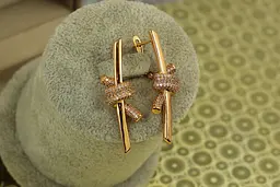 Сережки Xuping Jewelry вузлик 3,9 см золотисті