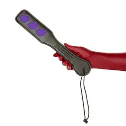 Паддл Punishment – Purple Lips Paddle – Black, залишає слід у вигляді поцілунку - мініатюра 2