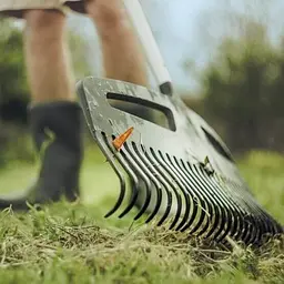 Граблі для прибирання листя Fiskars Xact (XXL) 615 мм 1027036 - мініатюра 2