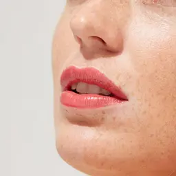 Блиск для губ Gosh Lumi Lips відтінок 008 (Lol) 6 мл - мініатюра 7
