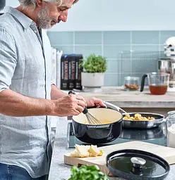 Каструля з кришкою KitchenAid СС006061-001 26 см 5,2 л чорна - мініатюра 7