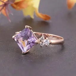 Каблучка з червоного золота з аметистом 16 K-0096