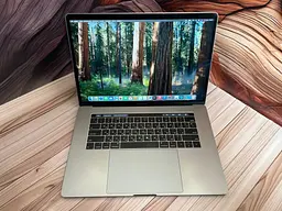 Ноутбук Apple MacBook Pro 15" i7-8850H/32/512 (C02Y61XRJGH6) Б/в