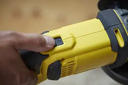 Шліфмашина кутова акумуляторна Stanley FatMax Li-Ion 18В 8500 об/хв (SFMCG400M2K-QW) - мініатюра 3