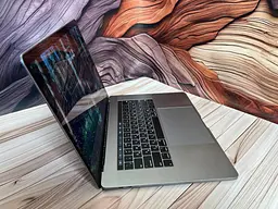 Ноутбук Apple MacBook Pro 15" i7-8850H/32/512 (C02Y61XRJGH6) Б/в - мініатюра 4