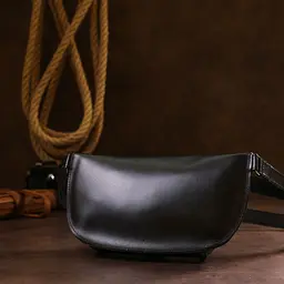 Шкіряна універсальна жіноча бананка Shvigel 16383 чорна - мініатюра 7