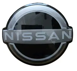 Емблема решітки Nissan Rogue, X-Trail чорна хром 160×140 мм під радар (на напрямних) OEM 62890-6RM0A