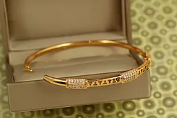 Браслет бенгл Xuping Jewelry Три борті 60 мм на руку від 17 до 19 см золотистий - мініатюра 2