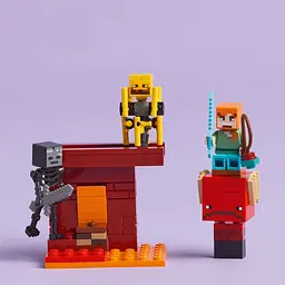 Конструктор LEGO Minecraft Битва з лавою у Незері 99 деталей (21266) - мініатюра 6
