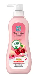 Крем-гель для душу Lion Shokubutsu Monogatari Whitening Cherry Hokkaido Milk