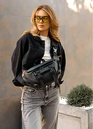 Жіноча сумка бананка Sambag Dynamicdart чорна 38 × 21 × 7 см (80411001) - мініатюра 2