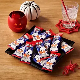 Упаковка шоколадних міні батончиків Kit Kat Halloween Ghost Toast  278 г - мініатюра 4