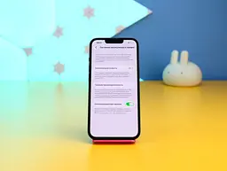 Смартфон Apple iPhone 13 128 ГБ темна ніч (MLPF3) б/в [175447] - мініатюра 3