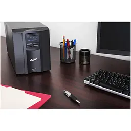 Джерело безперебійного живлення (ДБЖ) APC Smart-UPS 1000VA (SMT1000IC) [122442] - мініатюра 4