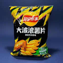 Чіпси Lay's Big Wave Roasted Chicken Wing китайські зі смаком курячих крилець на грилі 70 г