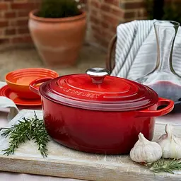 Кастрюля с крышкой Le Creuset Signature Cast Iron Oval Casserole 21178270602430 27 см 4.1 л вишневый - миниатюра 5