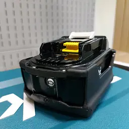 Захист гумовий для акумуляторів LXT Makita 422807-8 - мініатюра 3