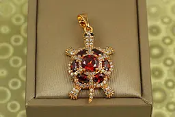 Кулон Xuping Jewelry черепашка із червоним каменем 3,2 см золотистий