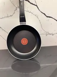 Сковорідка Tefal Mustard Black 21 см з титановим антипригарним покриттям