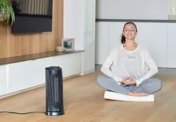 Тепловентилятор BLACK+DECKER 2,0 кВт, площа обігріву 20 кв.м., Підлоговий, Чорний (BXSH2002E) - мініатюра 2