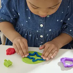 Набір для творчості з пластиліном Play-Doh Fold & Go Playmat Starter Set зі складним килимком для зберігання, (F9143) - мініатюра 17