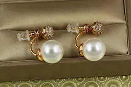 Сережки гвоздики Xuping Jewelry матрьошки з великою перлиною 2,2 см золотисті - мініатюра 2