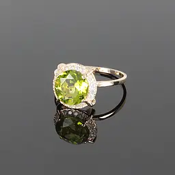 Каблучка з жовтого золота з хризолітом 15.5 K-0181