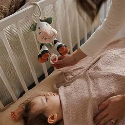 Дитяча музична м’яка іграшка-підвіска із заспокійливою мелодією Корівка Бінго від народження BabyOno 1692 - мініатюра 3