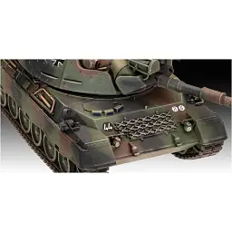 Збірна модель-копія Revell  Танк Leopard 1 A1A1-A1A4 (RVL-05656) - мініатюра 4