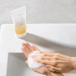 Гель-ексфоліант для сяйва з каоліном і бакучіолом Baku-Kaol Brightening Scrub Cleanser APOTHE 100 мл - мініатюра 3