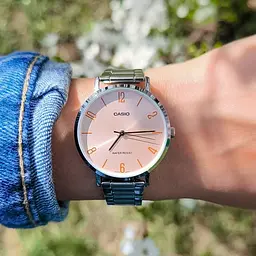 Годинник Casio LTP-VT01D-4B2 - мініатюра 2