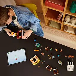 Конструктор LEGO Minecraft Напад на село з повітряною кулею Ґаст 555 деталей (21273) - мініатюра 6