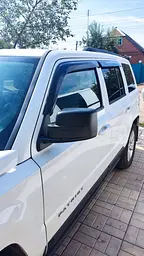 Дефлектори вікон вітровики для JEEP Patriot 2007-2016 Voron Glass - мініатюра 2