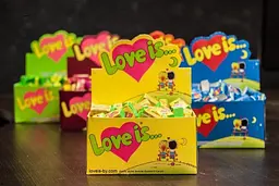 Жуйки Love is Кокос-Ананас 100шт - мініатюра 2