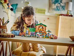 Конструктор LEGO Friends Ранчо і стайня поні 727 деталей (42654) - мініатюра 13