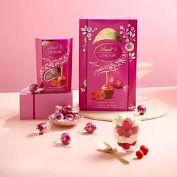 Шоколадні цукерки Lindt LINDOR Chocolate Truffles з малиновим кремом, 200 г - мініатюра 3