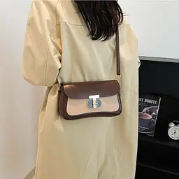 Жіноча сумка через плече крос-боді з екошкіри Lilly P2-1601DB Коричнева - мініатюра 4