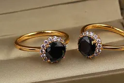 Кільце Xuping Jewelry два майданчики з чорним каменем р 18 золотисте - мініатюра 2