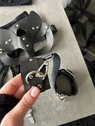 Наручники шкіряні BDSM для рольових ігор з регульованою застібкою чорні - мініатюра 5