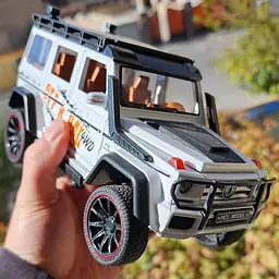 Колекційна металева модель автомобіля АвтоЕксперт Gelandewagen Off road V12 Turbo-4wd з інерцією, світлом та звуком 1:22 - мініатюра 3