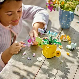 Конструктор LEGO Creator Квіти в лійці 420 деталі (31149) - мініатюра 8